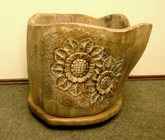 Stylowa donica rzeźbiona